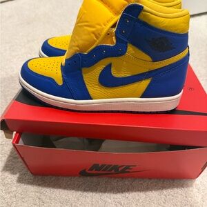 Nike High-Top Sneakers in Yellow and Blue